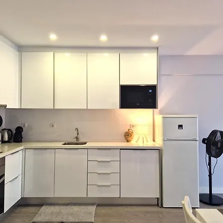 Flat Ac Balcony And View 公寓 奎特里拉