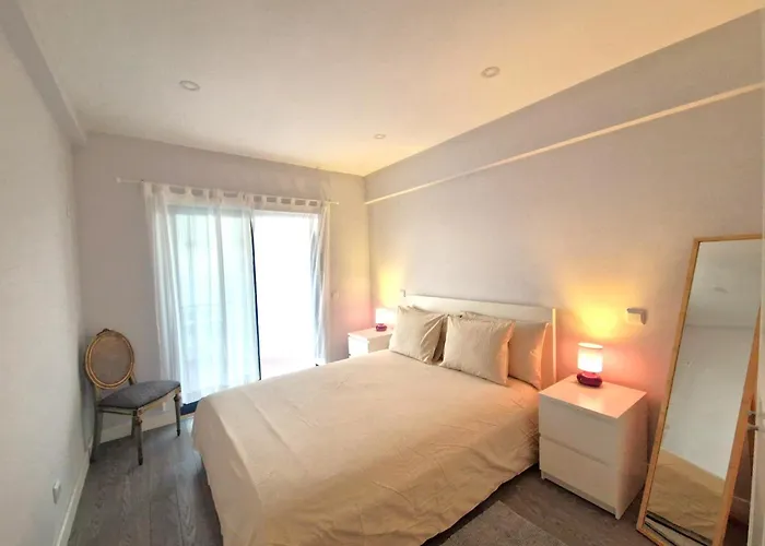 Flat Ac Balcony And View 아파트 쿼테이라